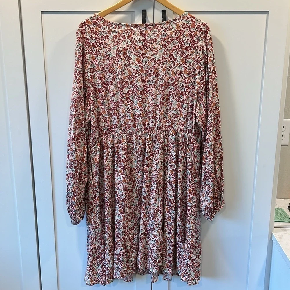 Torrid Voluminous Textured Stretch Rayon Mini‎ Skater Dress Wild Flowers Size 1